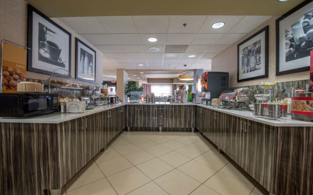 Hampton Inn Atlanta - Newnan