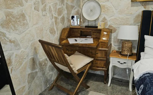 Stone studio