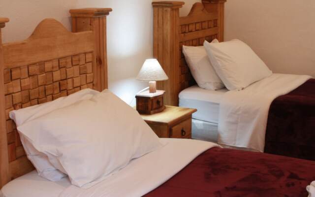 Casa Azuela & Valencia