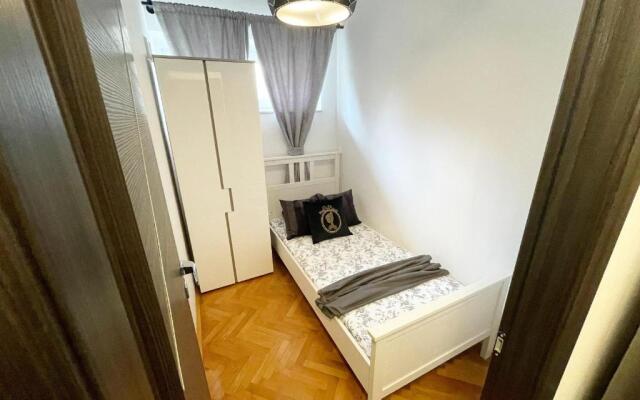 Mini Palais - Beachfront, 5 min center, terrace