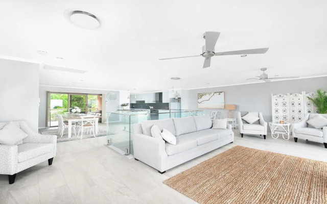 Seaside Sanctuary - Waterfront Luxury Home with Heated Pool