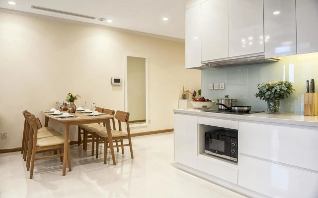 Central Park 1 Bedroom Apartment
