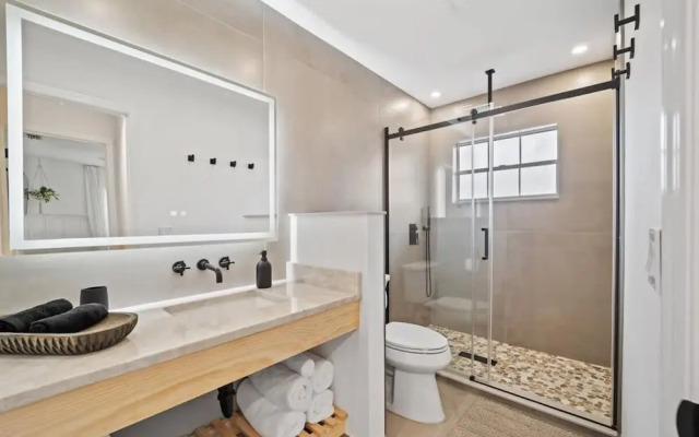 Casa Delfin Waterfront Heated Pool Wifi