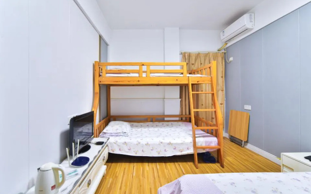 Huadu Hostel