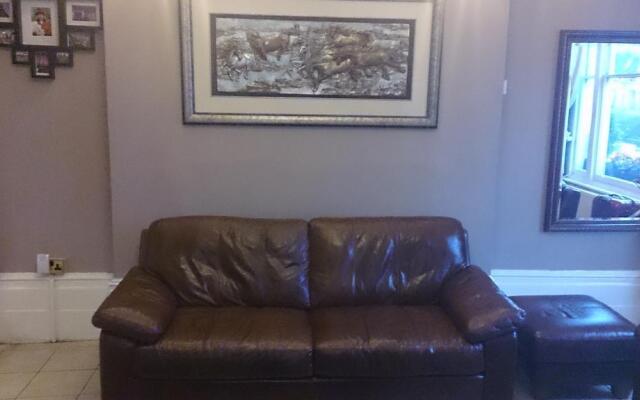 Hyde Park Court Hotel