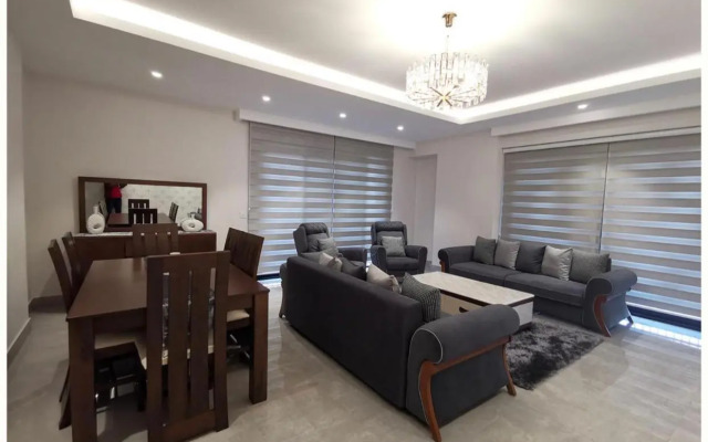 Incredible 3 Bedroom Apartment Space Available