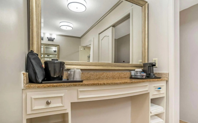 Country Inn & Suites by Radisson, Metairie (New Orleans), LA