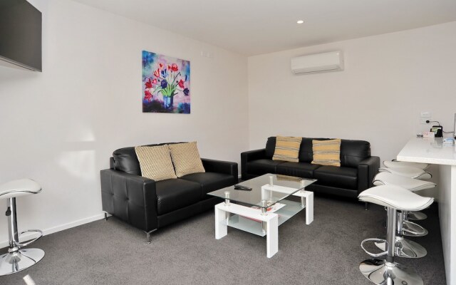 Madras St Apartments - City