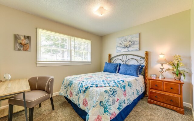 Charming Jonesville Home w/ Grill - Near Wineries!