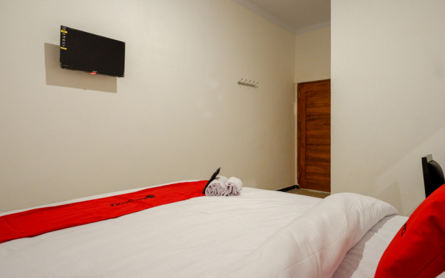 RedDoorz @ Jalan Wonosari KM.9