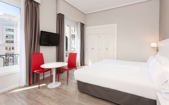 Tryp Madrid Gran Via Hotel