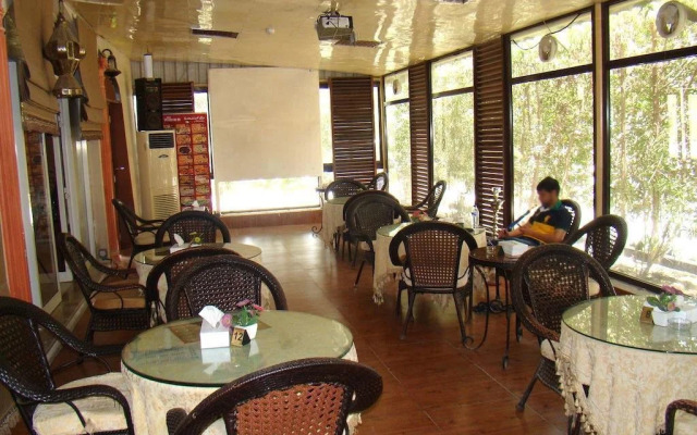 Queen Inn Hotel Apartments