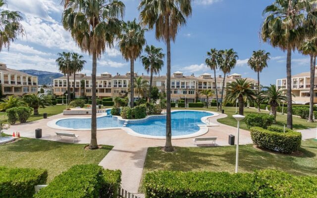 Gorgeous 2-bed Apartment Near the Beach