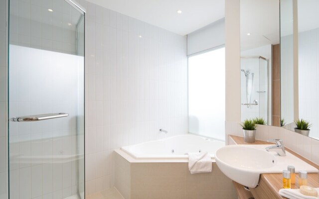 The Executive Beachside Apartment