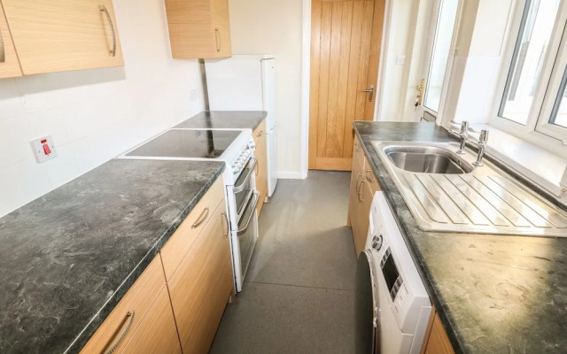 27 Whitegates