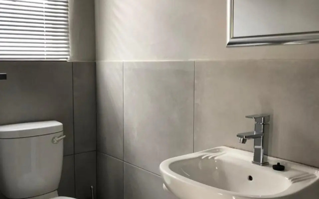 Odelia Guest House