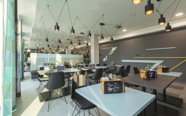 Holiday Inn - the niu, Seven Dusseldorf Ost by IHG