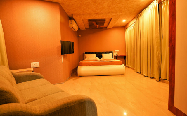 Seasons Suites