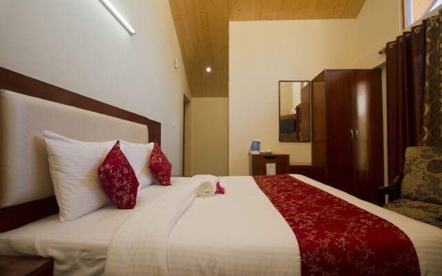 OYO 2943 Hotel Eco Groves