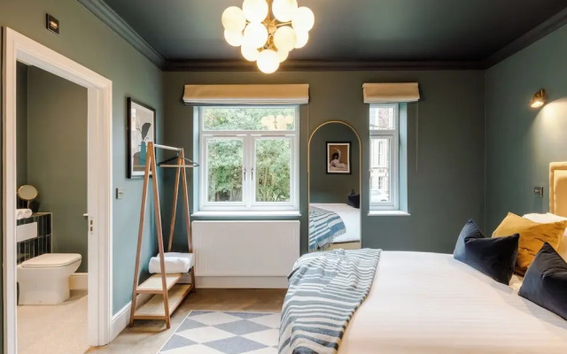 Tyndall's Park - Your Apartment