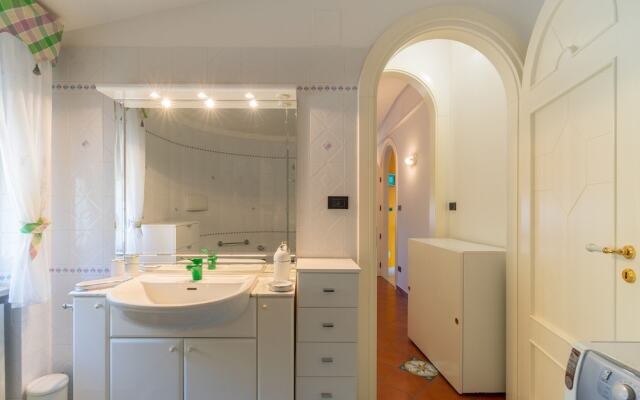 2981 Villa Colle Iris by Barbarhouse