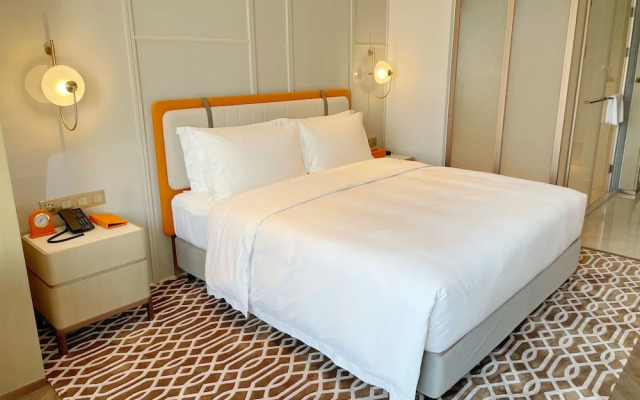 voco Chongqing Chaotianmen by IHG