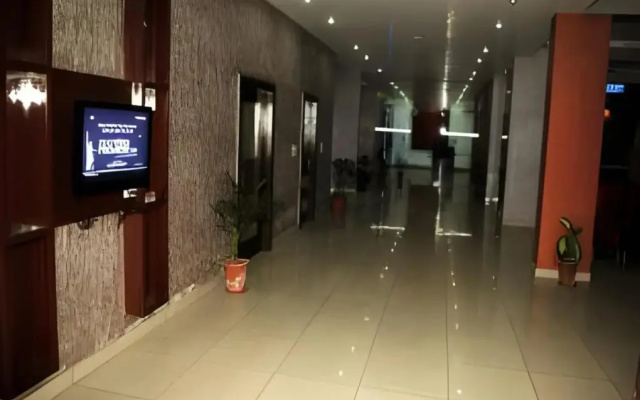 Saket Hotel and Restaurant