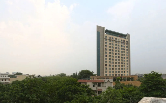 OYO Premium Galleria Market DLF 4