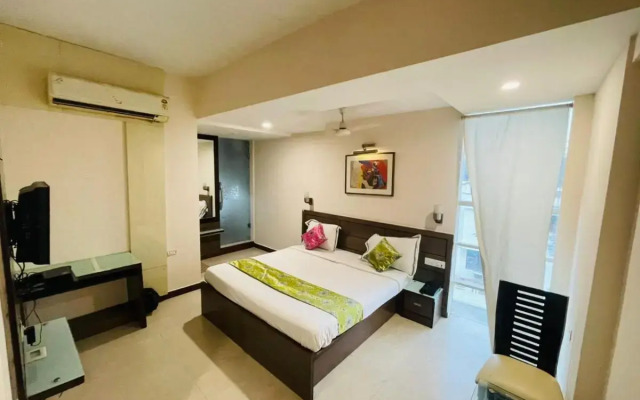 Hotel Crystal Retreat