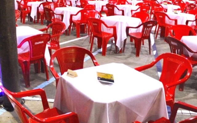 Iate Park Hotel
