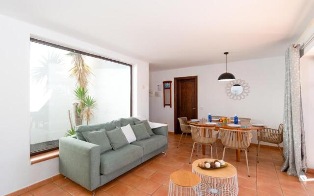 Villa Papagayo by Villa Plus