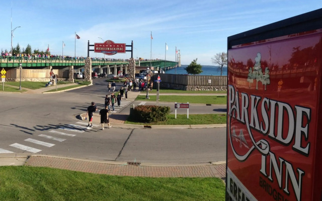 Parkside Inn Bridgeview