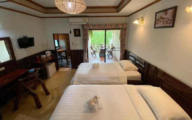 Saiyok River House