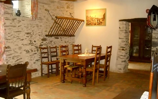 Domaine De La Cour