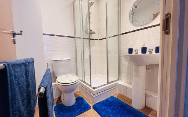 Beautiful 2 - Bed Apartment in Aylesbury