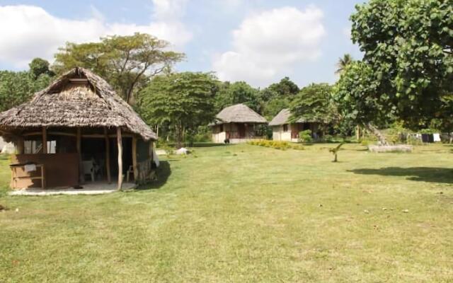 Alofa Beach Bungalows