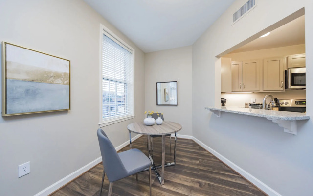 Mint House Nashville - Hillsboro Village