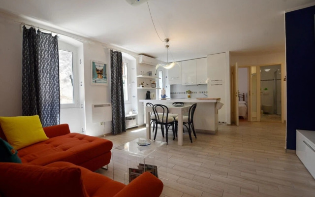 Bea Leo in Rovinj With 1 Bedrooms and 1 Bathrooms