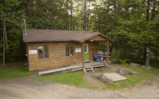 Mersey River Chalets a nature retreat