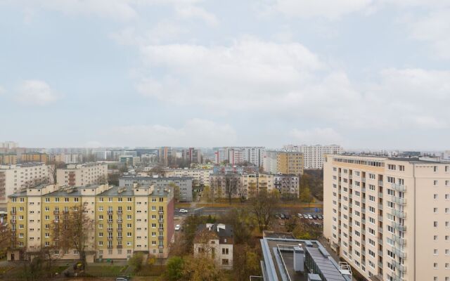 Broniwoja Apartment by Renters