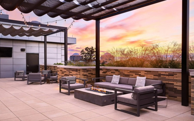 AC Hotel by Marriott Charlotte SouthPark