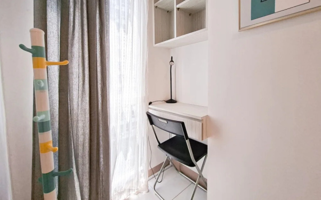 Minimalist And Restful Studio At Tokyo Riverside Pik 2 Apartment – Guest Rooms – Jakarta