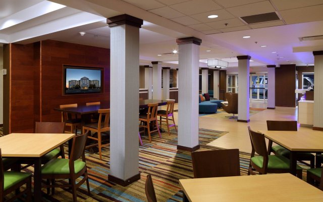 Fairfield Inn & Suites Newark Liberty International Airport