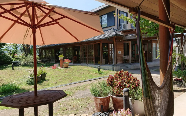 Yufuin Flora House