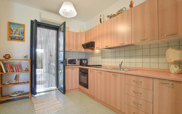 Beautiful Apartment in Specchiolla With 2 Bedrooms and Wifi
