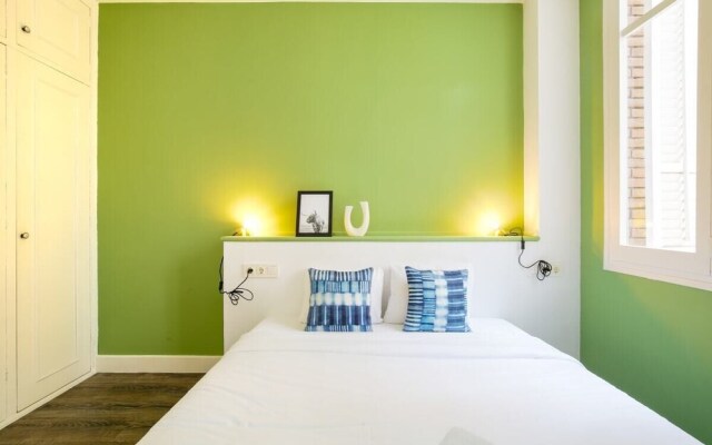 Joyful 2bed Apartment in the Traditional Gracia
