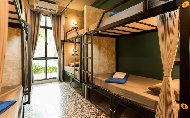 Link Hostel Aonang - Adults Only