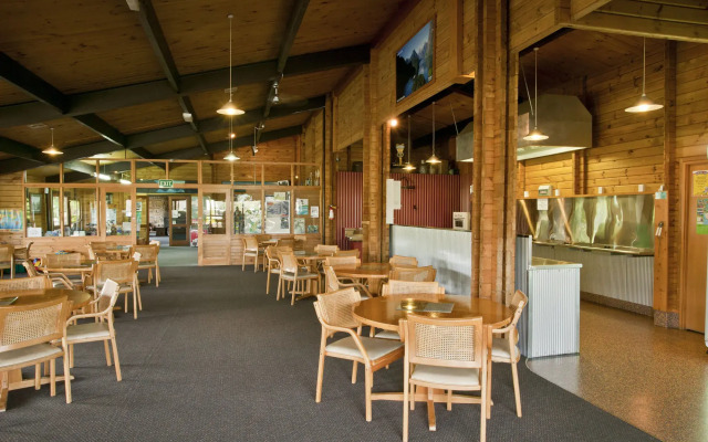 Te Anau Top 10 Holiday Park