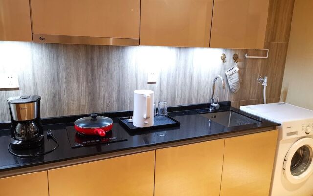 EFC Qingchengli Loft Apartment