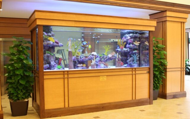 Delta Hotels by Marriott Huntington Mall